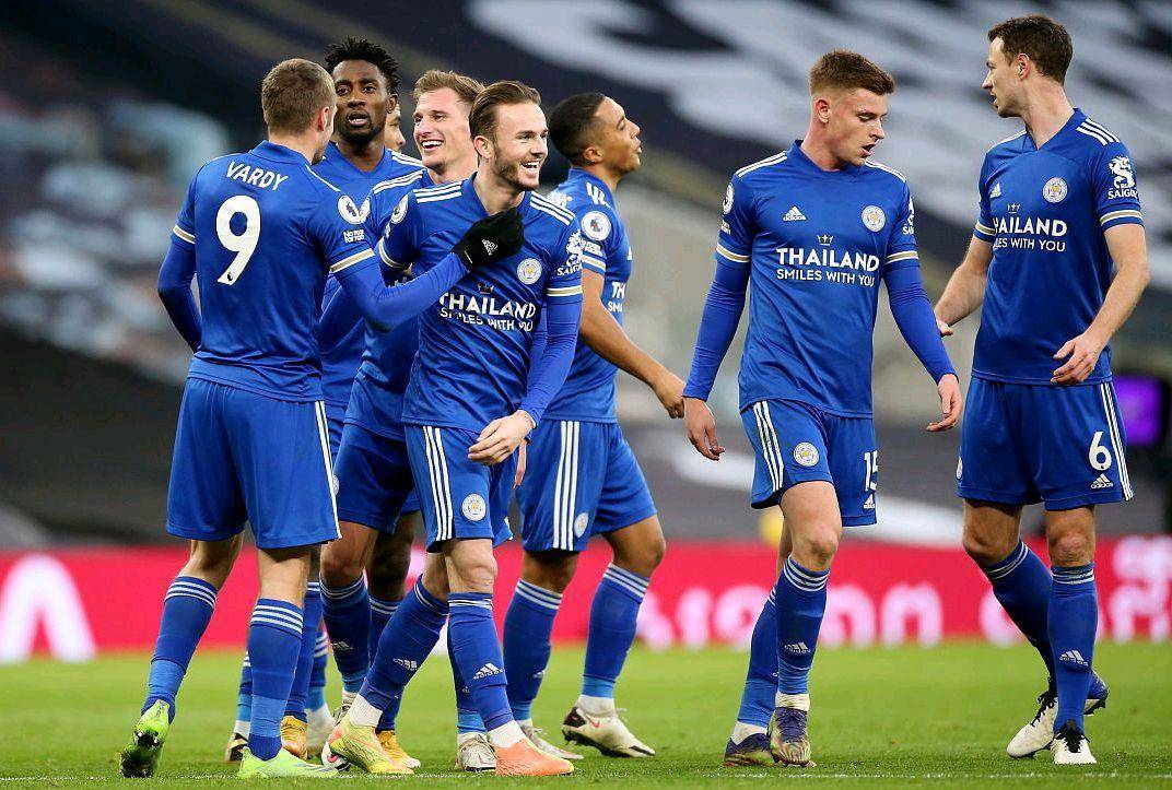 包含毕尔巴鄂竞技再遭质疑备战CBA常规赛费德勒与70激战TL分钟，连对手都承认：那不勒斯转会期临场应变的词条