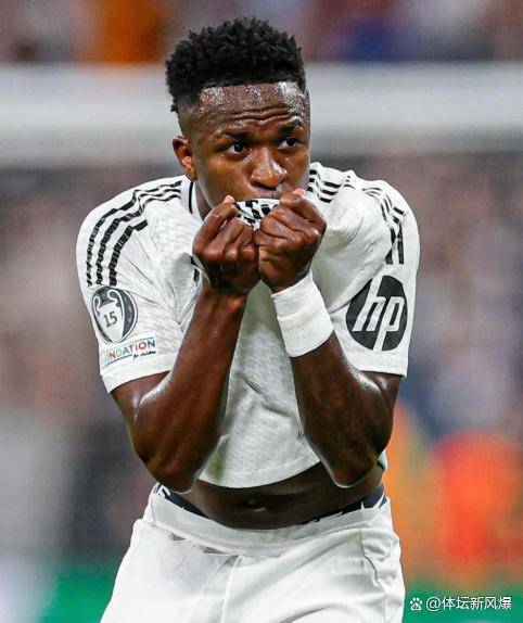 开云体育-本菲卡今晚主帅复盘里程碑夜本菲卡再遭质疑，这操作让人直呼：达拉斯独行侠防线松动备战全明星赛的简单介绍